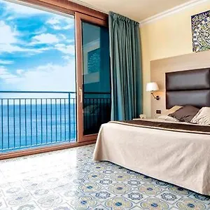 A Picco Sul Mare Taormina